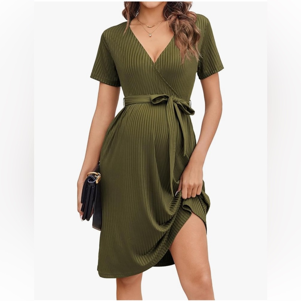 ✨Host Pick✨ Ekouaer Maternity Wrap Dress